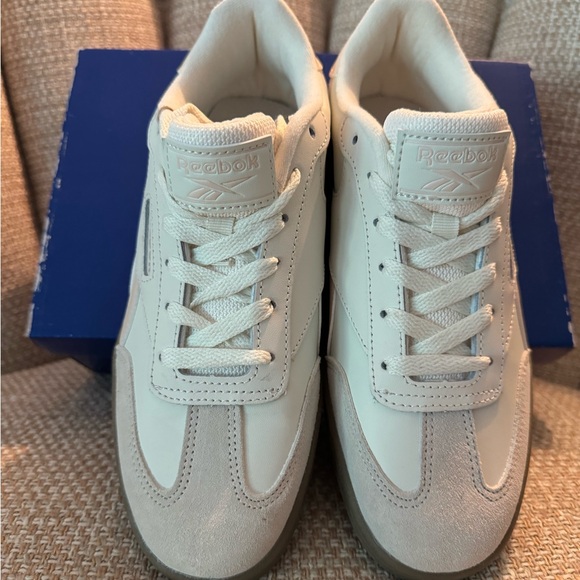 Reebok Forte Lounger Cream and Light Pink - Picture 2 of 6